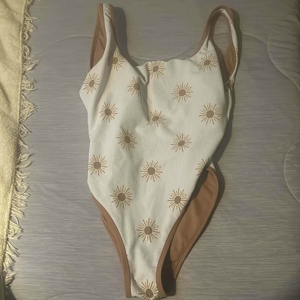 Lainsnow one piece